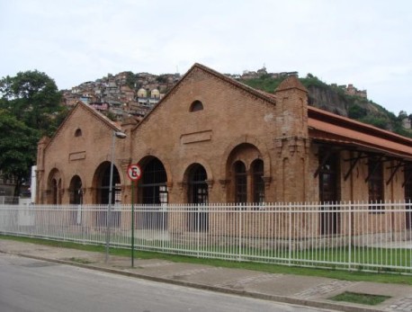 galpoes-vila-olimpica-da-gamboa-1