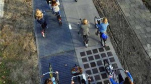 solaroad-ciclovia-energia-solar-holanda-bicicleta